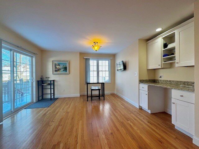 Building Photo - 34 Bingham Ave