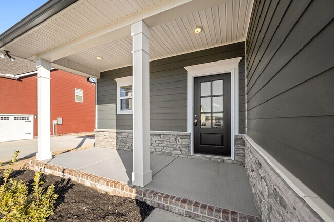 Building Photo - 2626 Unitas Dr