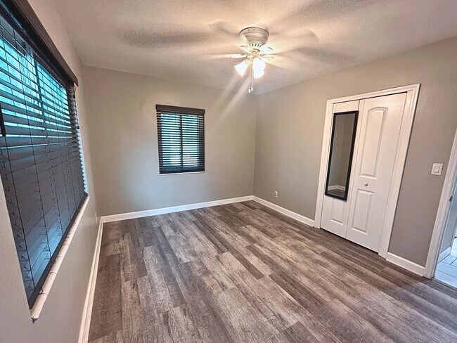 Building Photo - Renovated Home with Open Layout and Prime ...