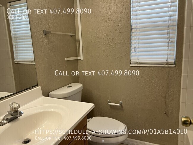 Building Photo - 731 W Comstock Ave