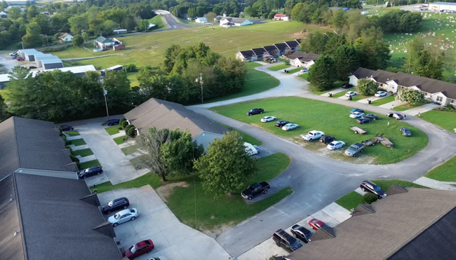 Building Photo - 200 Stone Henge Ln