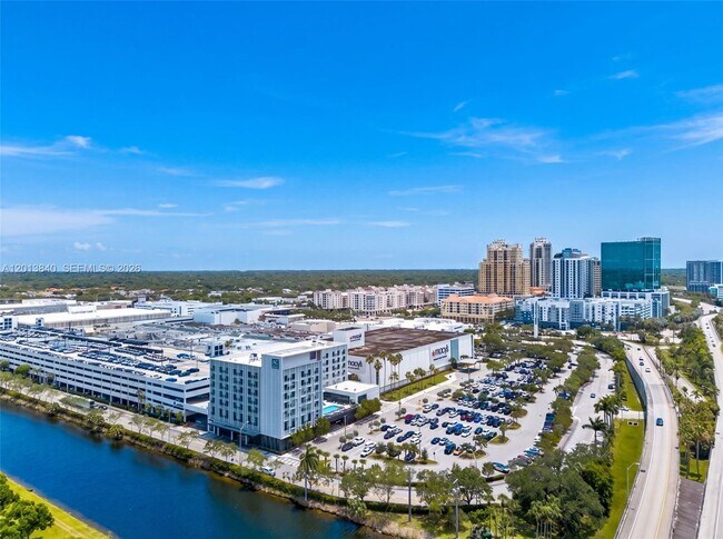 Building Photo - 7477 SW 82nd St
