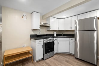 Building Photo - 3295 McKinley St