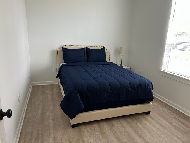 Building Photo - 3939 Hamilton St