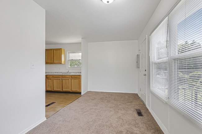 Building Photo - 3BR Ranch Home | Newly Renovated | Laundry Included | Reynoldsburg