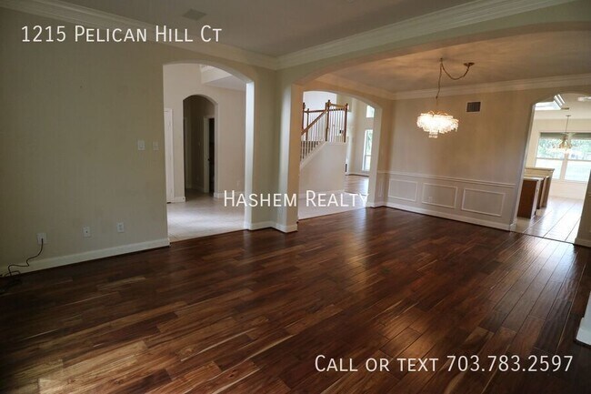 Building Photo - 1215 Pelican Hill Dr