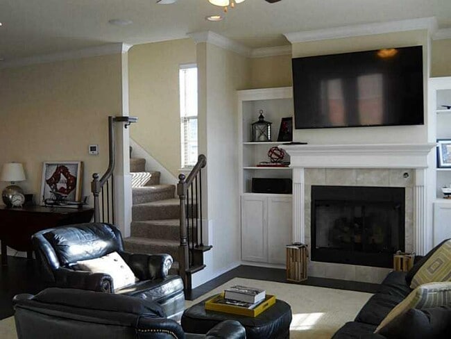 Building Photo - 538 N Keats Dr