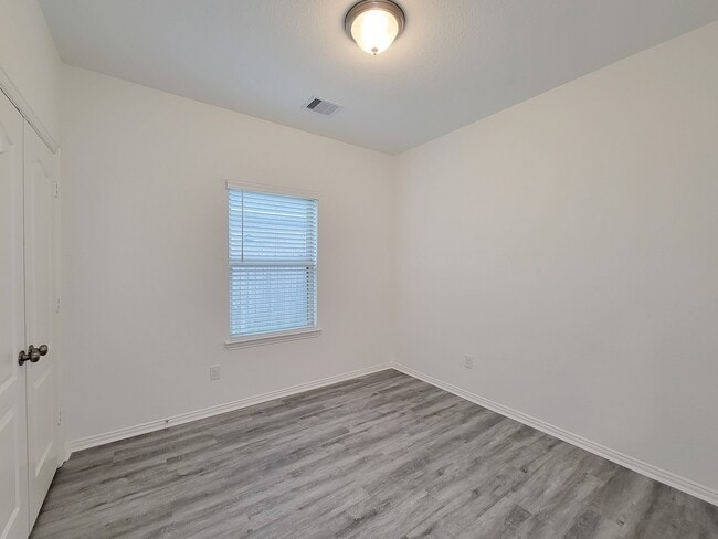 Building Photo - 31351 Horseshoe Meadow Bend Ln