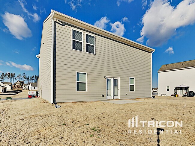 Building Photo - 238 Trail Winds Dr