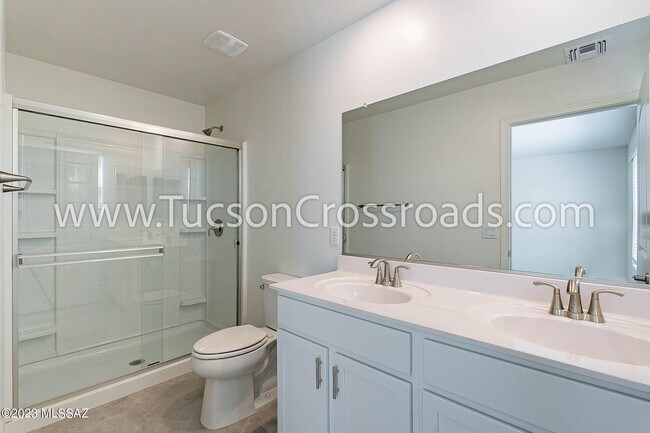 Building Photo - 10611 W Halsey Dr
