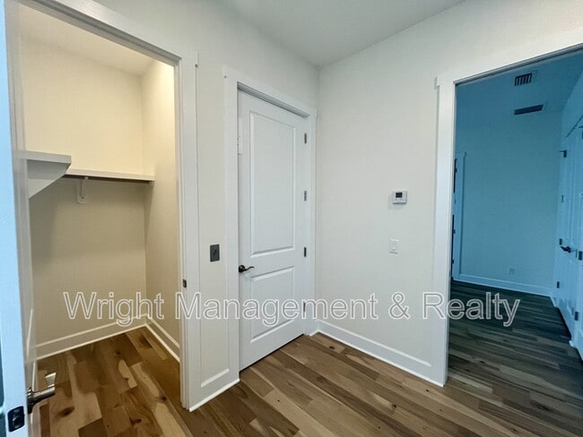 Building Photo - 821 Oak Bend Ln