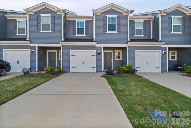 Building Photo - 1330 Falling Acorn Ln