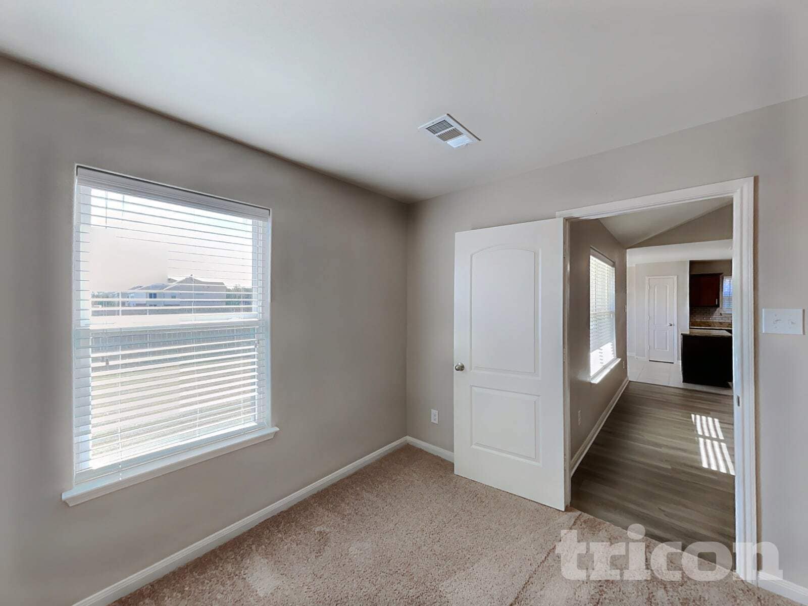 Building Photo - 108 Rushmore Ln