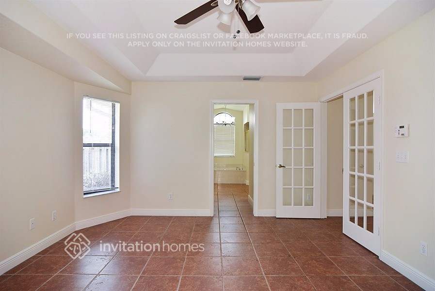 Building Photo - 948 SW Abingdon Ave