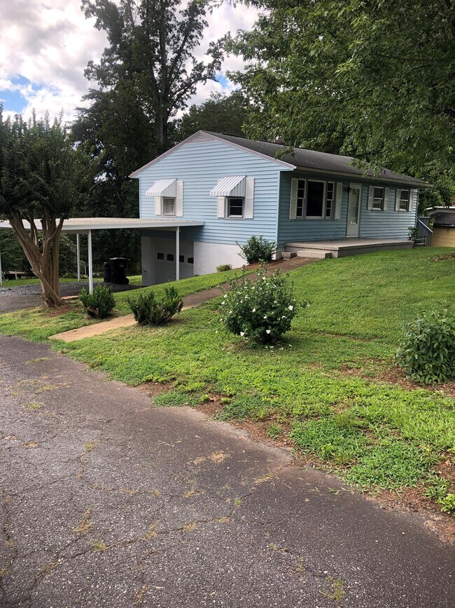 Building Photo - 113 Dearborn St