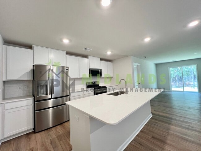 Building Photo - 142 Parkwood Ct