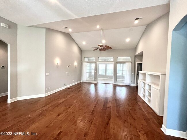 Building Photo - 184 Summerfield Dr