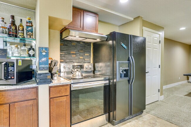 Building Photo - 9492 Sand Hill Pl