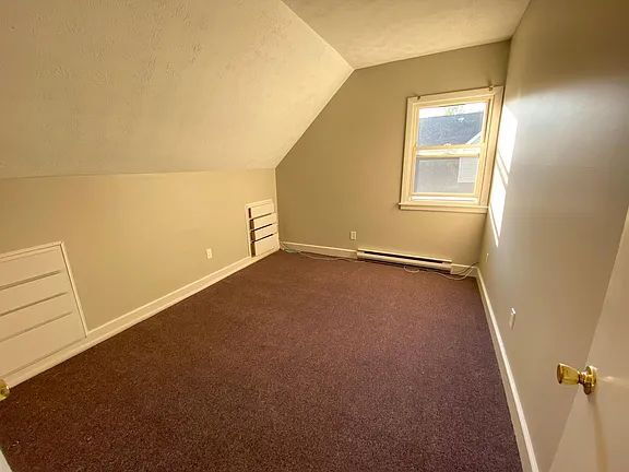 Building Photo - Clean and professional 2BR Near USM with Parking Available June 1