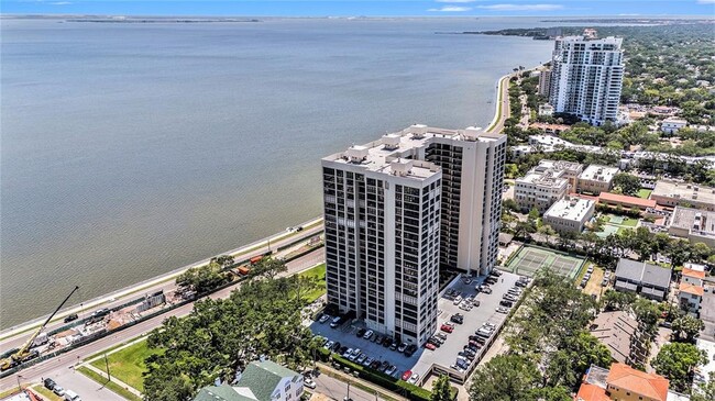 Building Photo - 3301 Bayshore Blvd