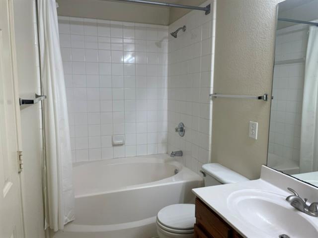 Building Photo - 614 Rockbrook Dr