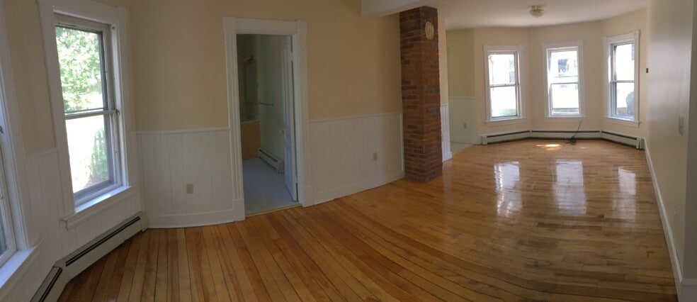 Livingroom - 16 Booth St