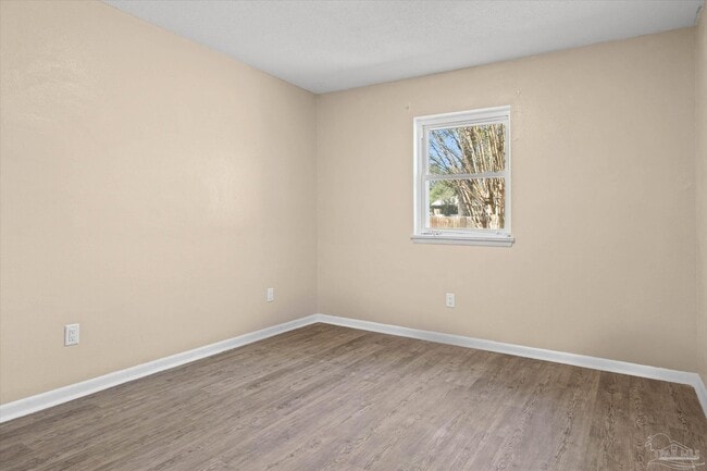 Building Photo - 8229 Ridgefield Rd