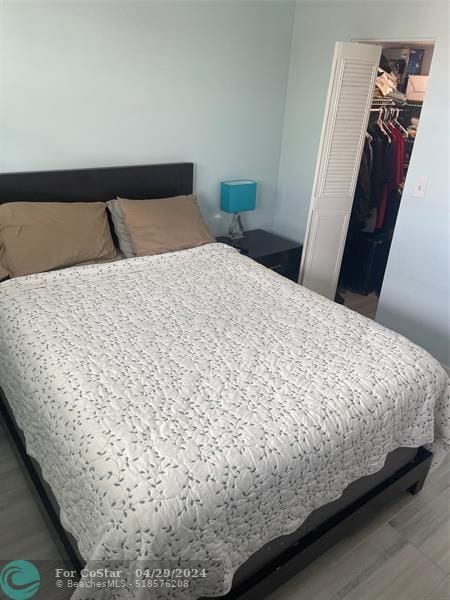 Building Photo - 111 Royal Pk Dr