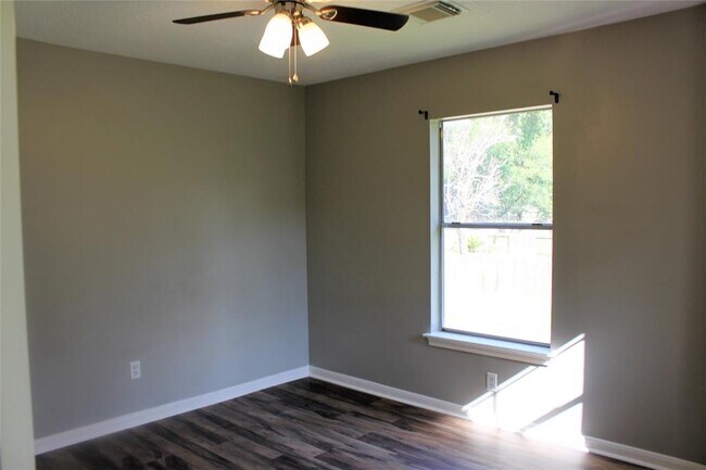 Building Photo - 20910 Kings Clover Ct