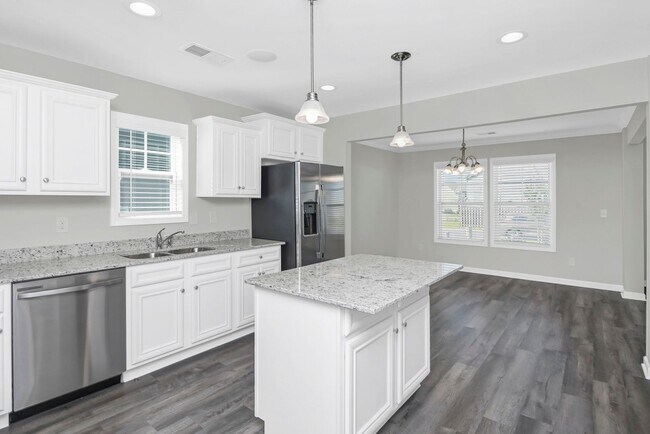 Building Photo - Beautiful Home for Rent in Elgin's Walnut ...