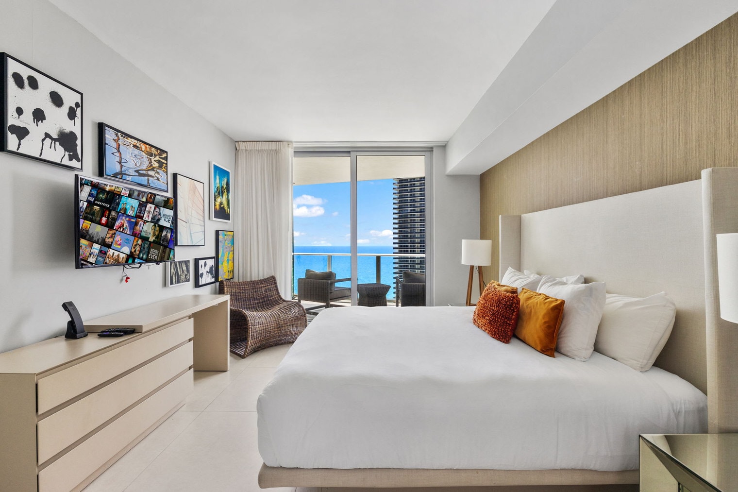 Building Photo - 4111 S Ocean Dr