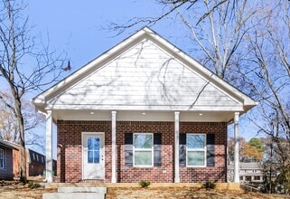 Building Photo - 227 Linden St