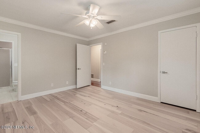 Building Photo - 1549 Montrose Ave E