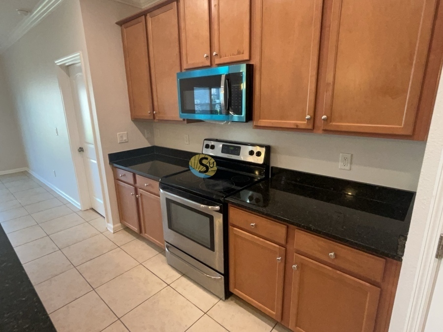 Building Photo - 7250 Claremont Creek Dr