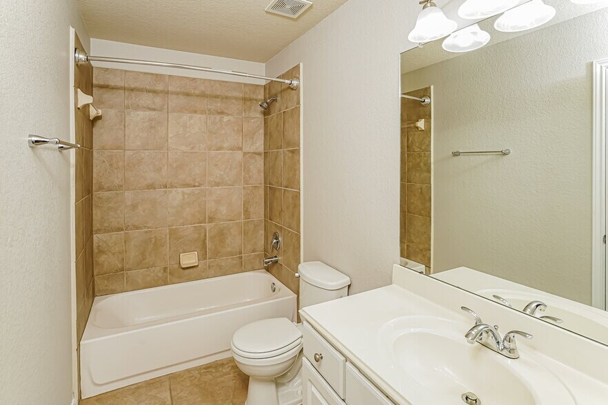 Building Photo - 2527 Elm Crossing Trail