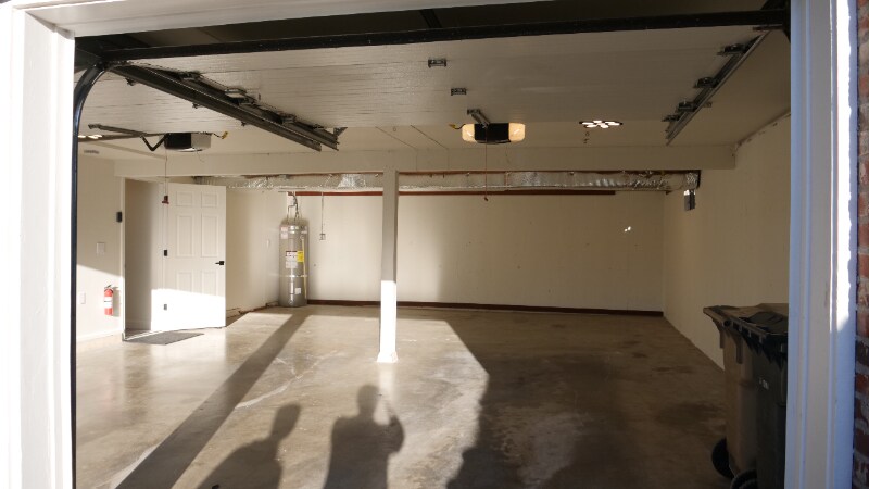 Building Photo - 1525 Ivy Ct