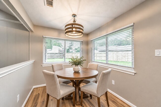 Building Photo - 24615 Shellbrook Dr