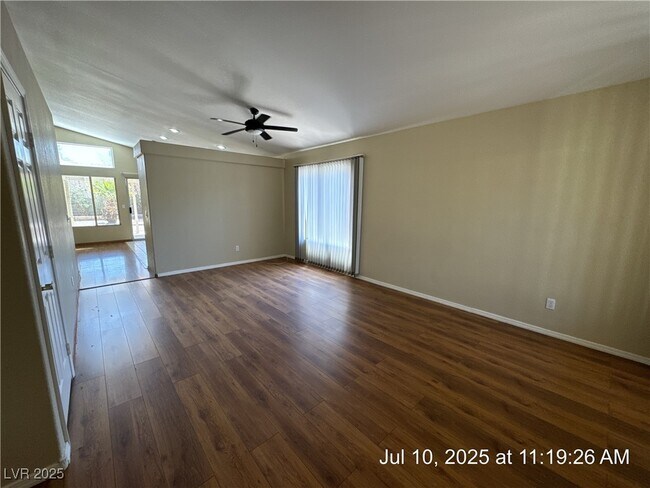 Building Photo - 45 Tanglewood Dr