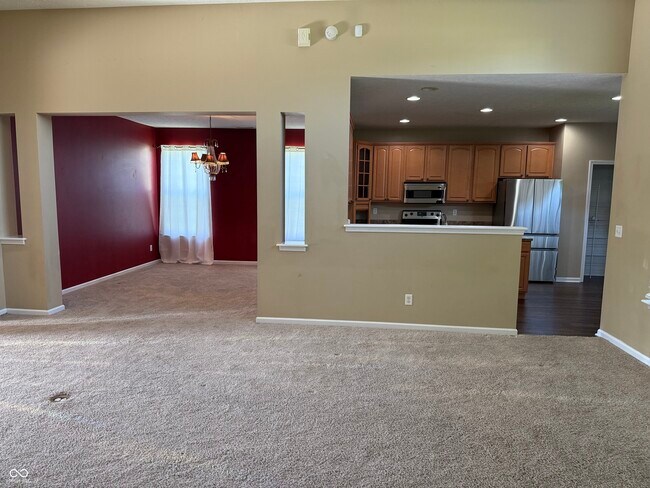 Building Photo - 1055 Woodfield Ct