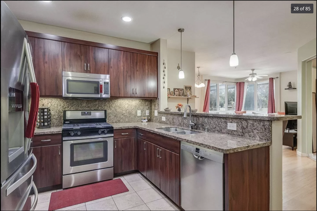 Kitchen - 1101 S Main St