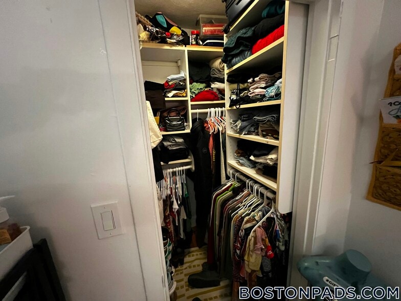 Building Photo - 45 Westland Ave