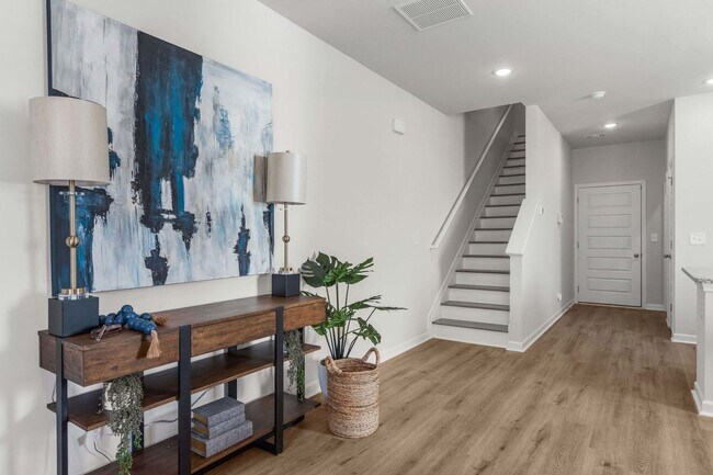 Building Photo - BRAND NEW 3 Bed 2.5 bathroom townhomes in Flowery Branch!