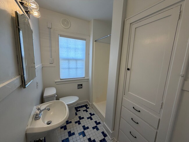 Building Photo - $1,950 | 3 Bedroom, 2 Bathroom House | NO Pets | Available for Immediate Move In!