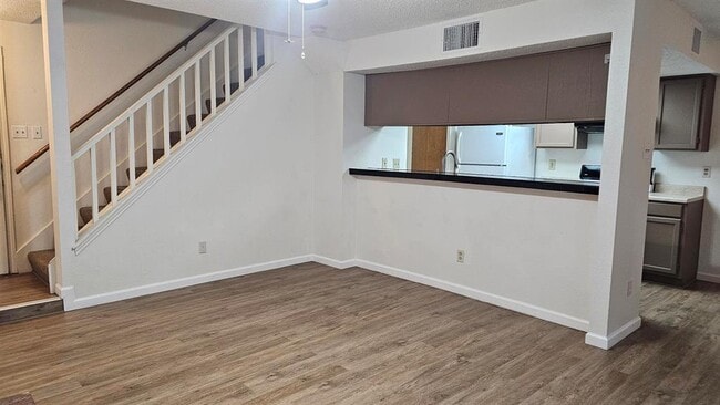 Building Photo - 8105 Tuscarora Trail