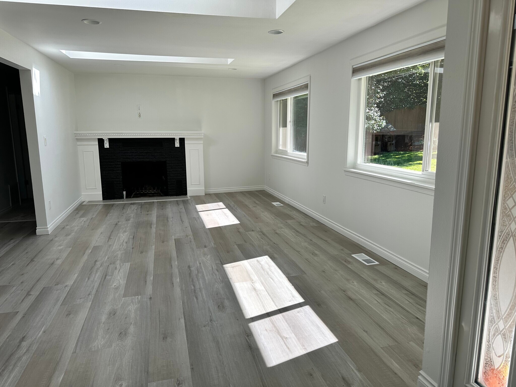 Living Room - 18234 120th Ave SE