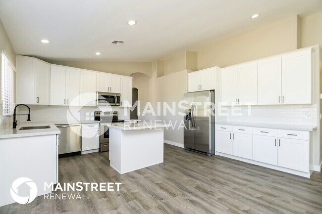 Building Photo - 8402 S 20th Pl