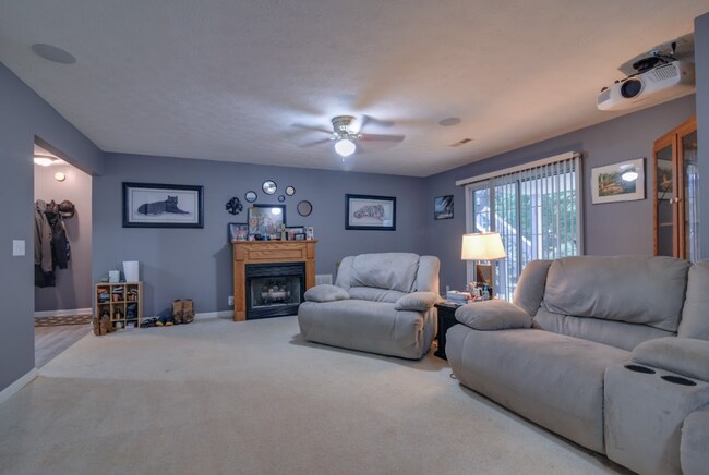 Building Photo - 2301 N Cromwell Ct