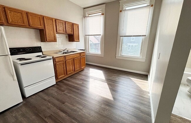 Interior Photo - The Roseanne