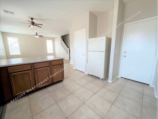 Building Photo - 2417 S 90th Glen