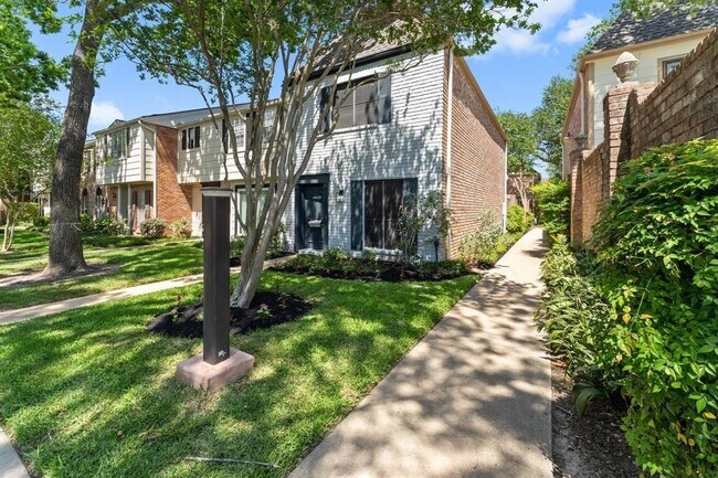 Building Photo - 14435 Still Meadow Dr